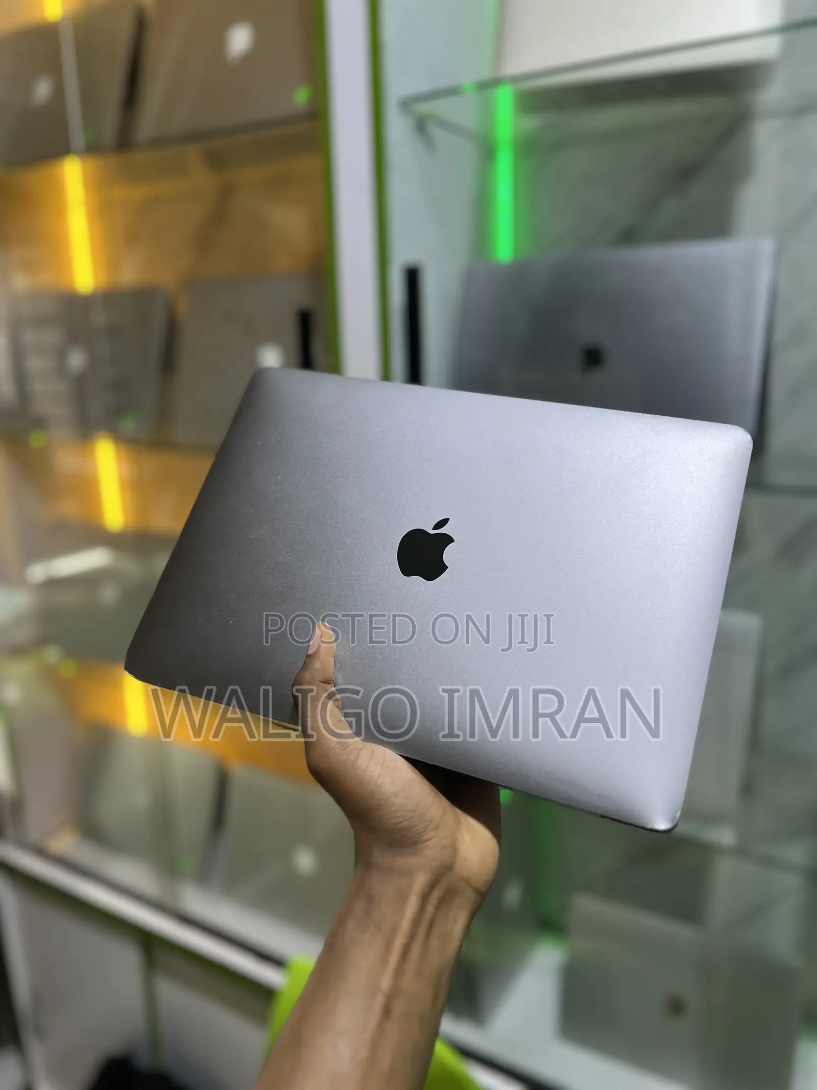 Laptop Apple MacBook Pro 2017 8GB Intel Core i5 SSD 256GB