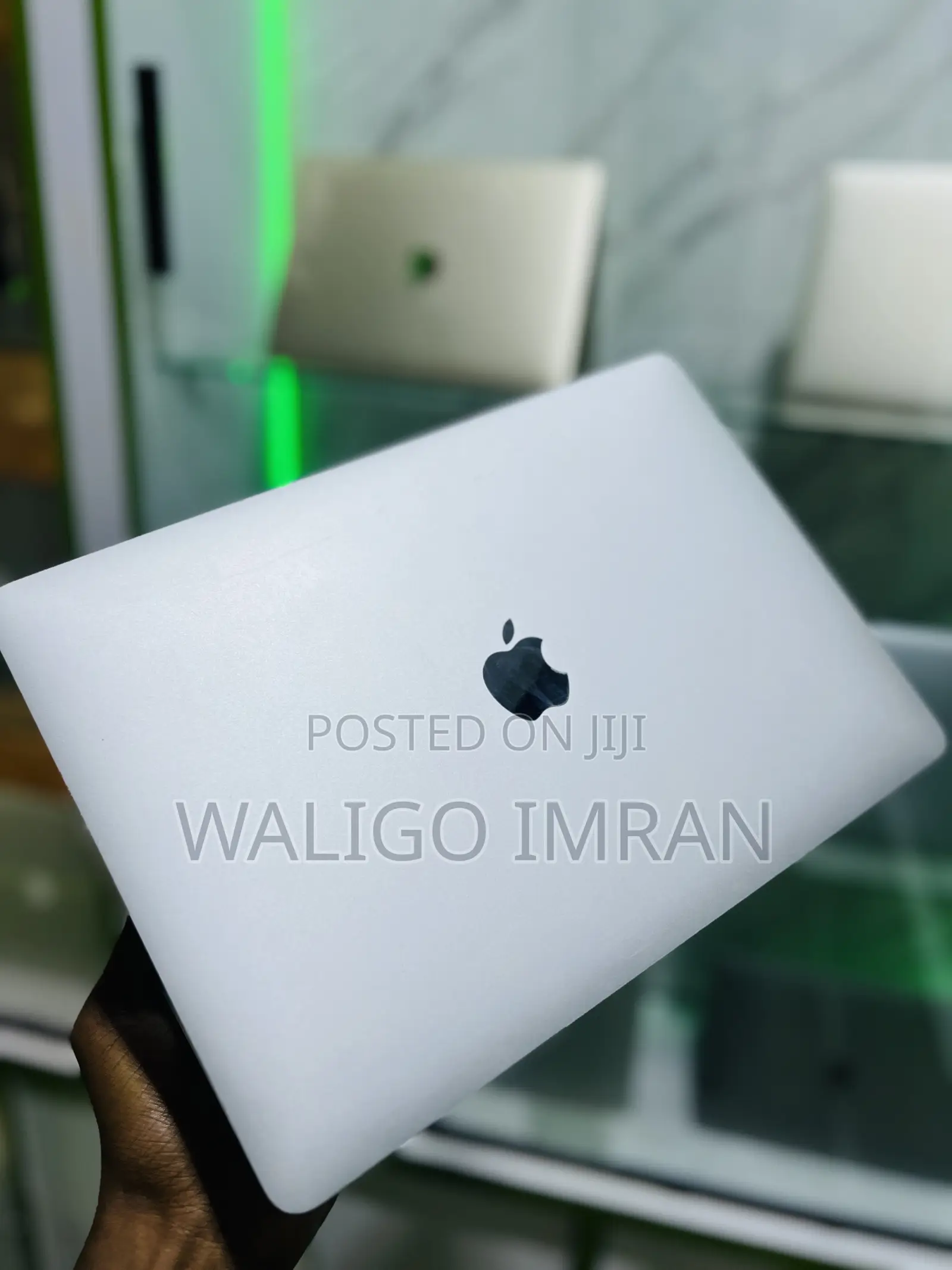 Laptop Apple MacBook Pro 2020 32GB Intel Core i7 SSD 1T