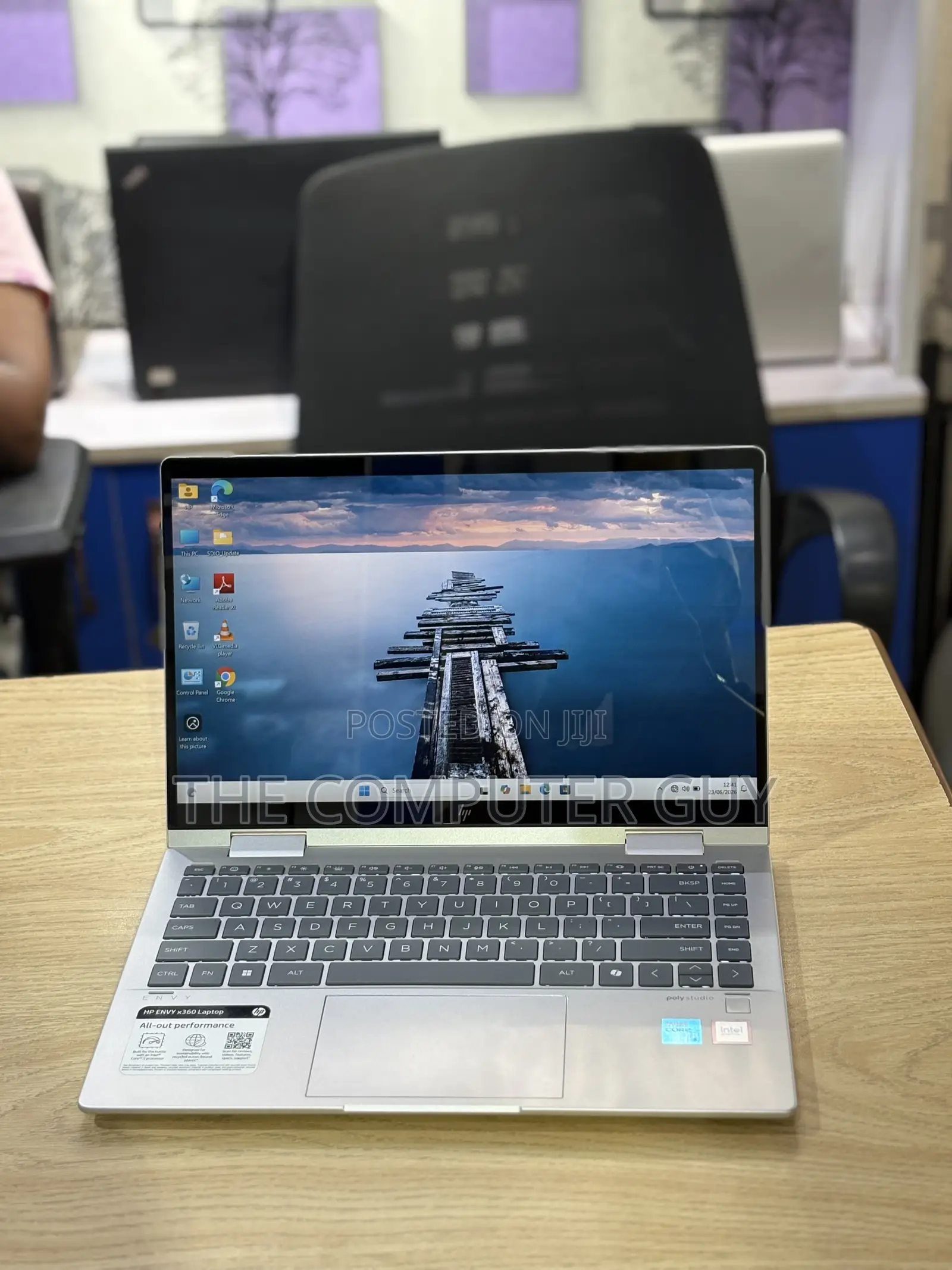 New Laptop HP Envy x360 16GB Intel Core i5 SSD 512GB