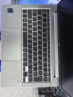 New Laptop HP EliteBook 640 G10 8GB Intel Core i7 SSD 256GB