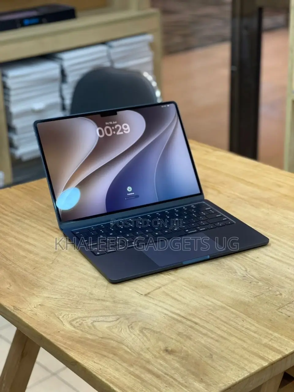 Laptop Apple MacBook Air 2022 M2 8GB Apple M2 SSD 512GB