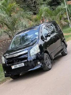 Toyota Noah 2009 Black