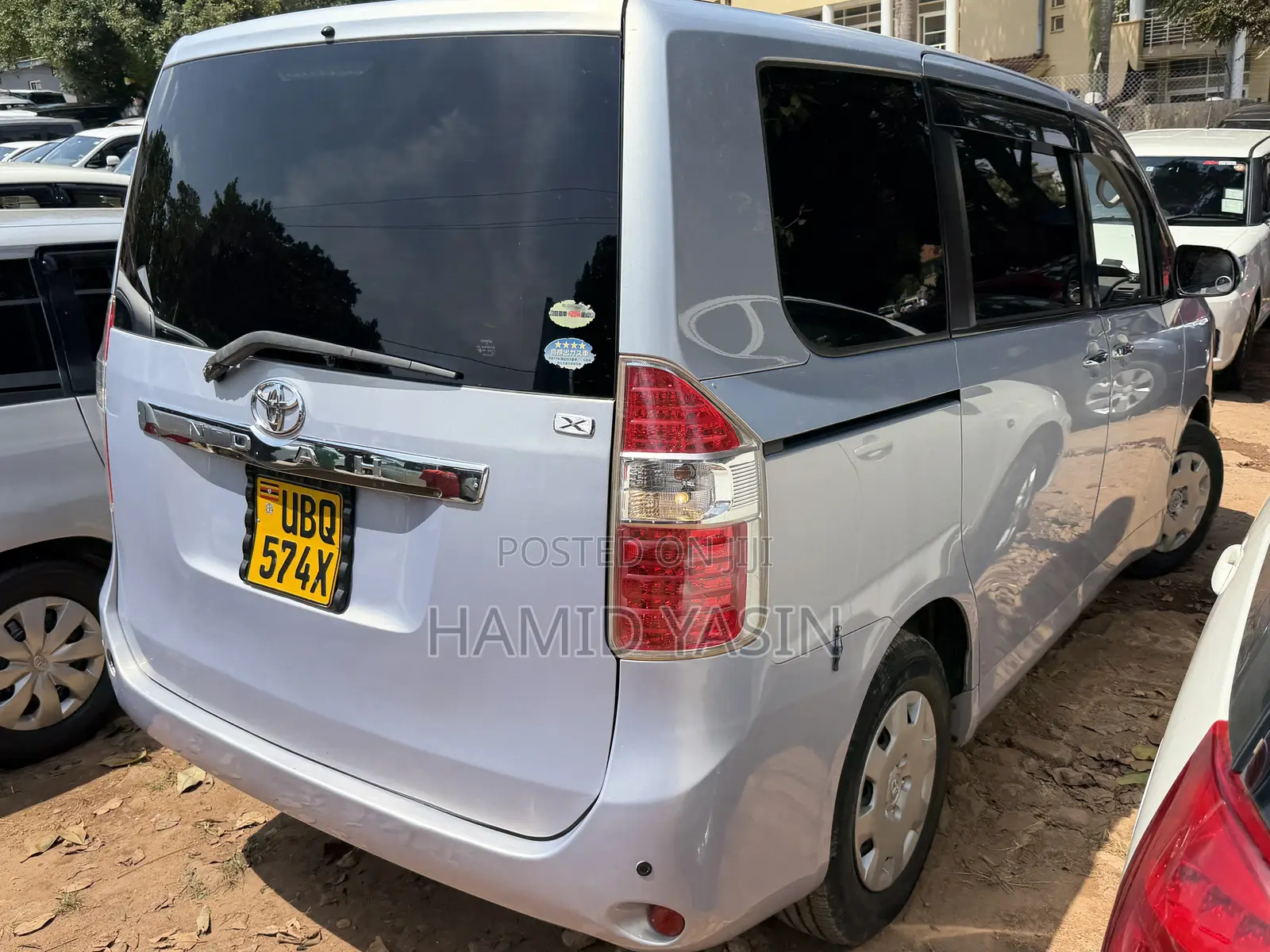 Toyota Noah 2009 Silver