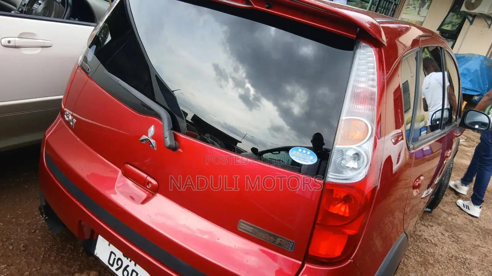 Mitsubishi Colt 2018 Red