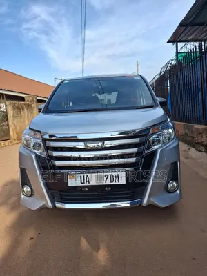 Toyota Noah 2016 Silver