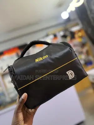 Nikon D Shape Bag for Nikon D5600, D5500, D5300, D5200, D5000, D3500