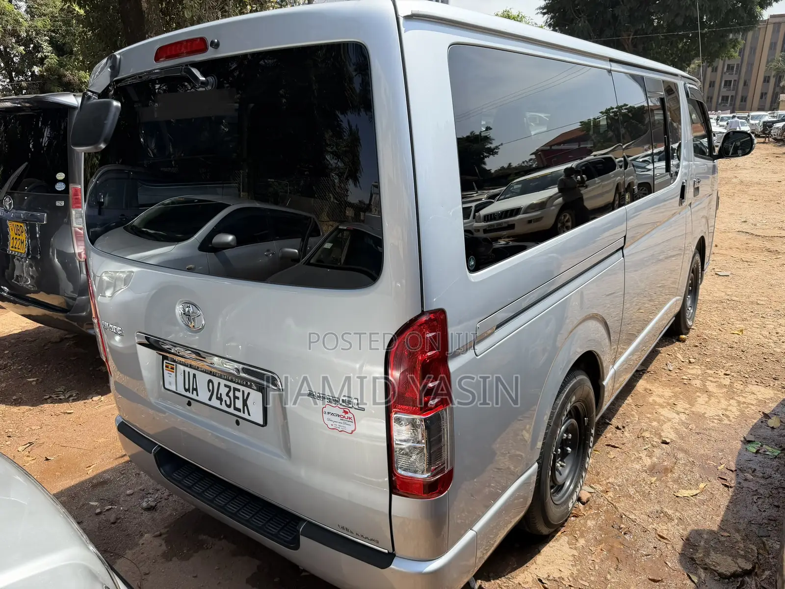 Toyota HiAce 2014 Silver