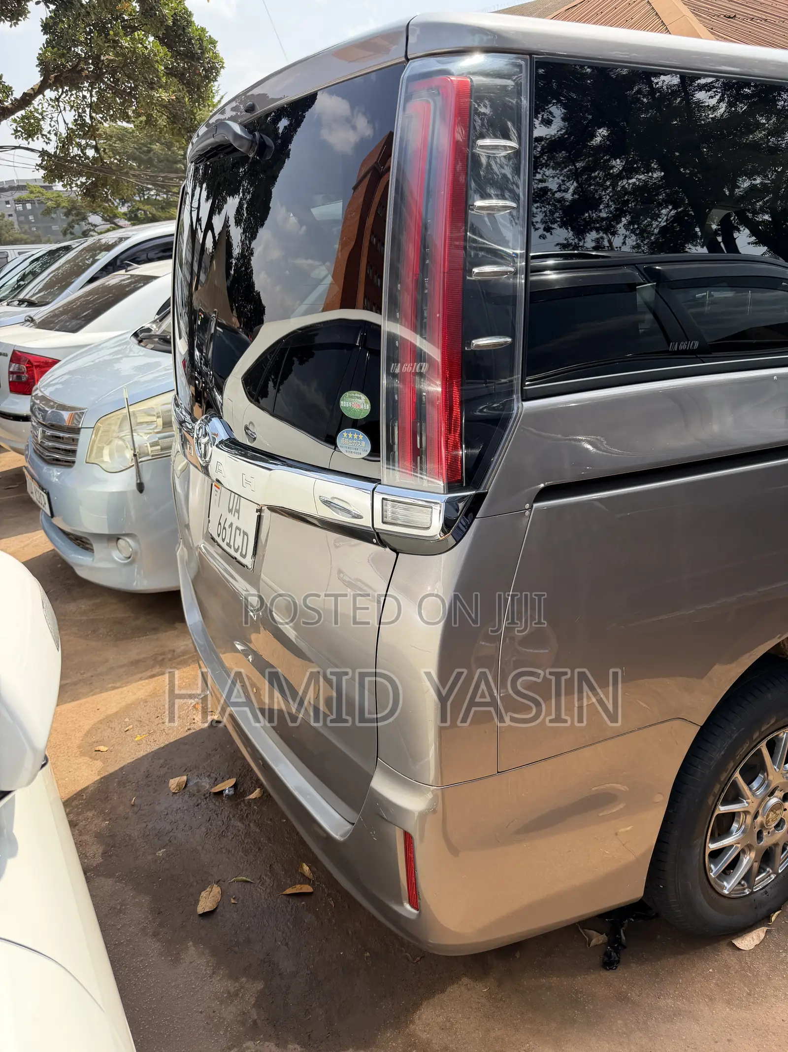 Toyota Noah 2017 Gray