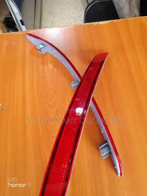 Back/Behind Bumper Reflectors / Lightsfor Ml350 Model 2012-2015
