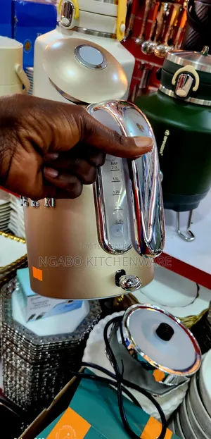 Uakeen Electric Kettle.