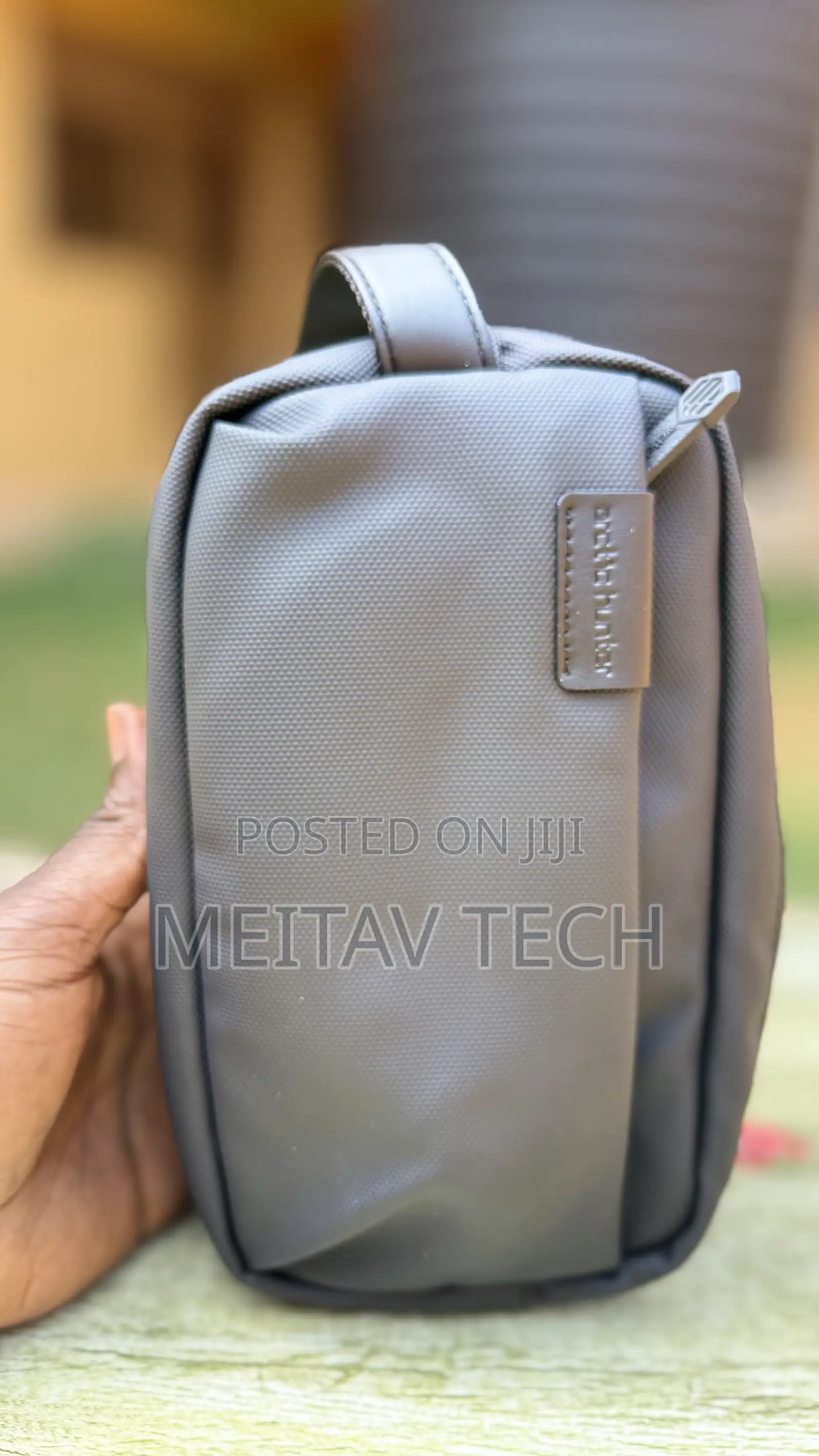 Arctic Hunter Toiletry Bag