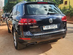 Volkswagen Touareg 2014 Black