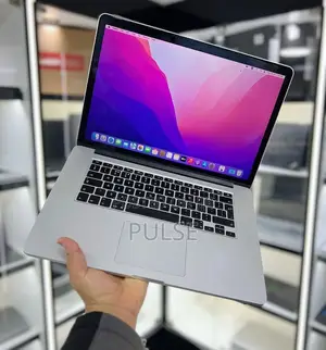 Laptop Apple MacBook Pro 16GB Intel Core i7 SSD 512GB