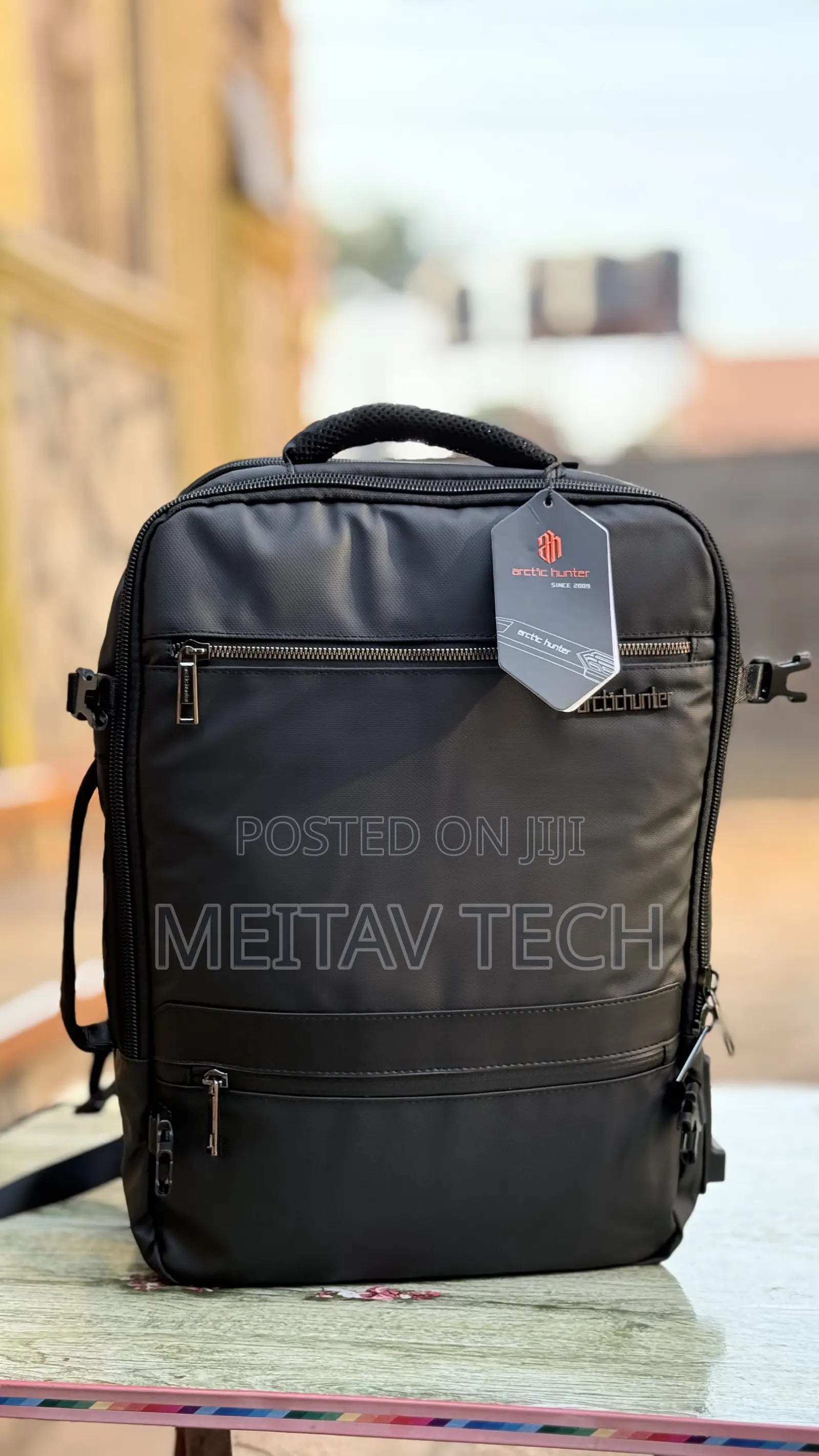 Arctic Hunter Expandable Travel Backpack