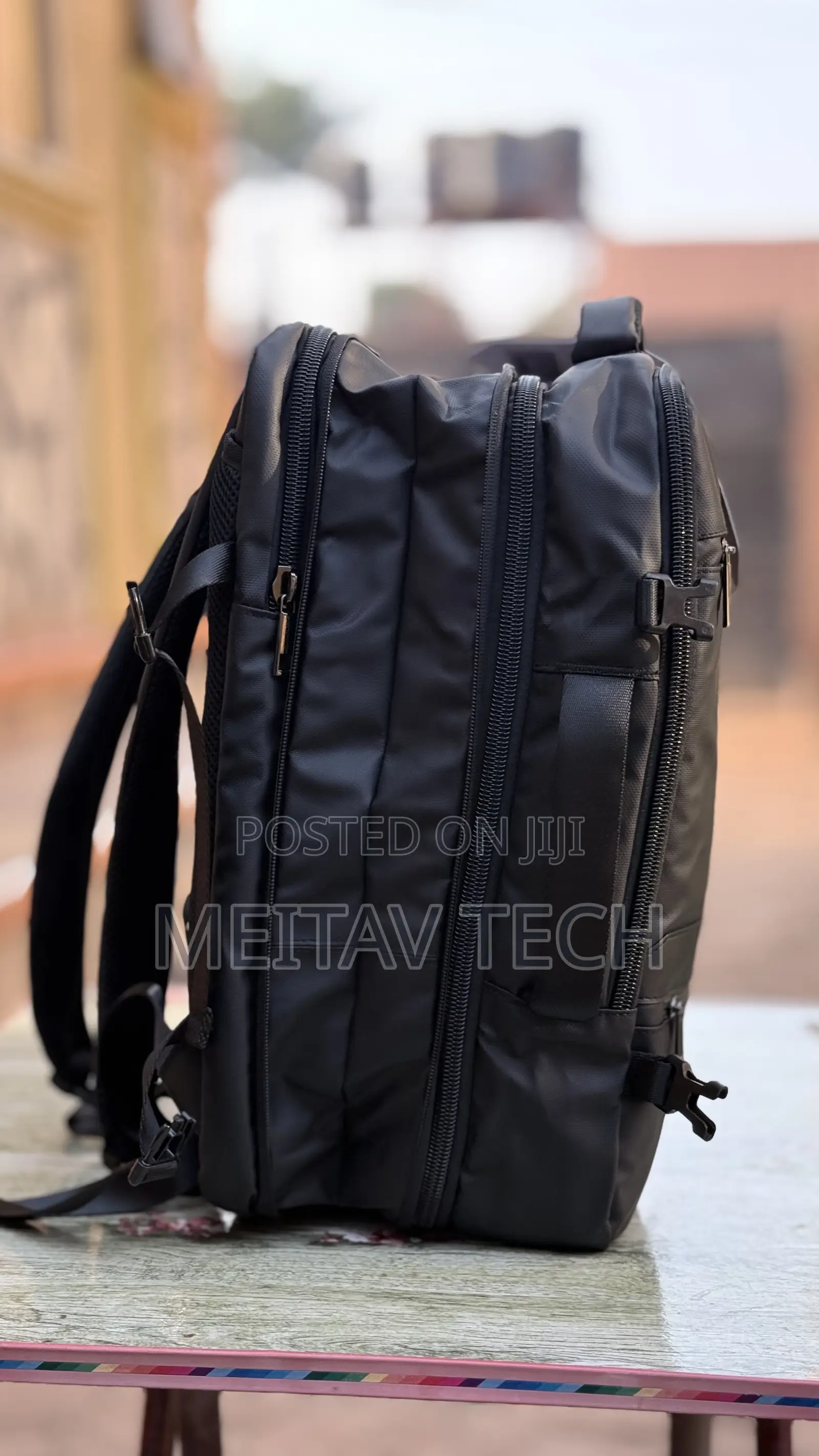 Arctic Hunter Expandable Travel Backpack