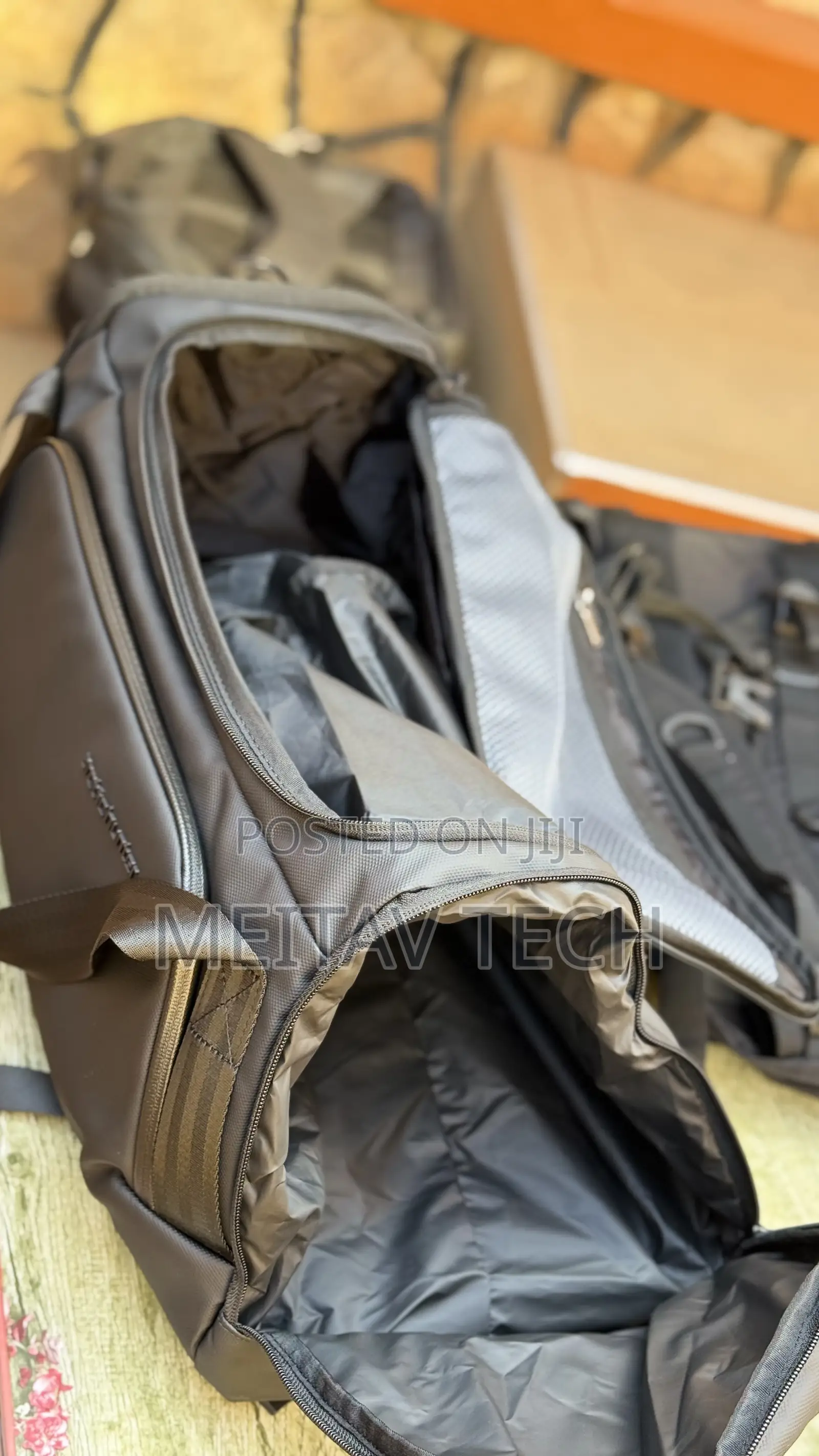 Arctic Hunter 33l Duffle Bag Convertible Travel Bag