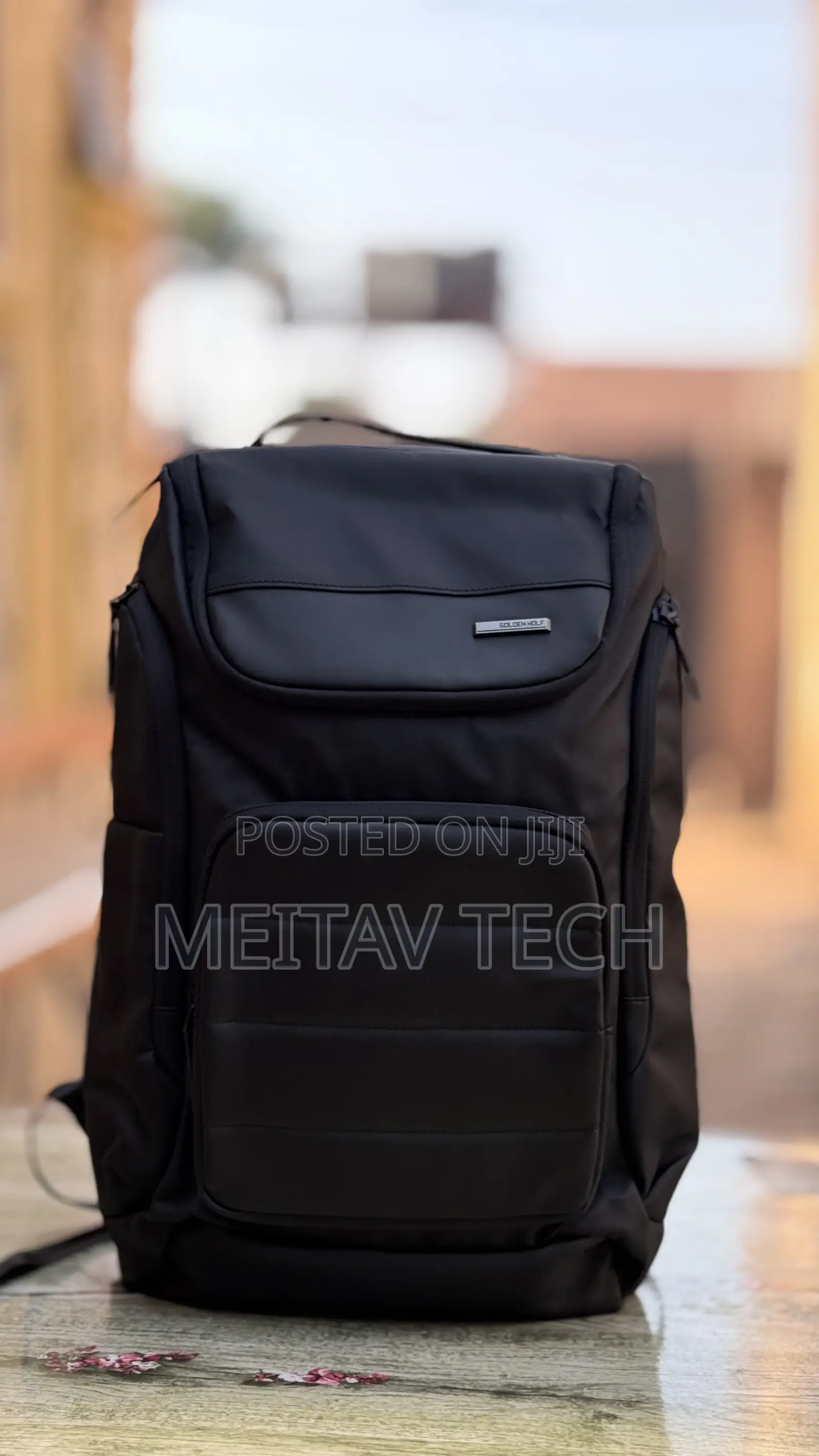 Golden Wolf Laptop Backpack for Men Stylish 21l