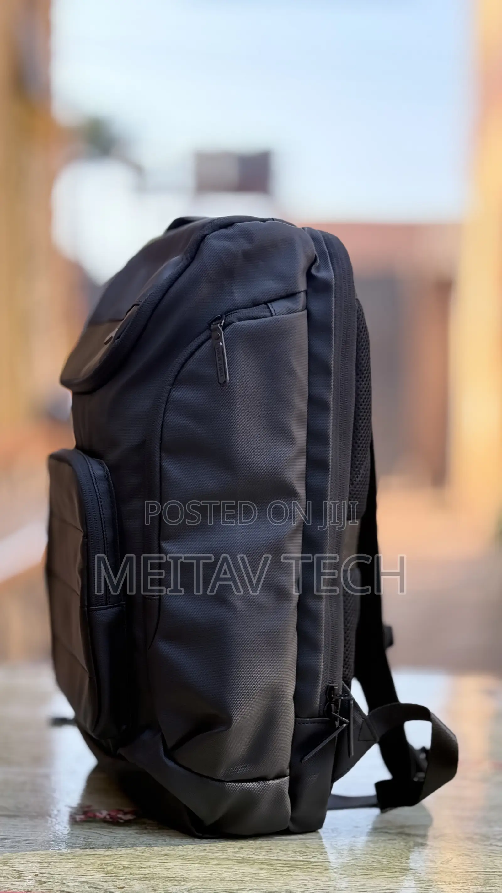 Golden Wolf Laptop Backpack for Men Stylish 21l