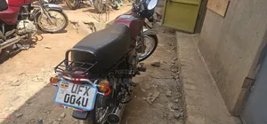 Bajaj Boxer 2024 Red