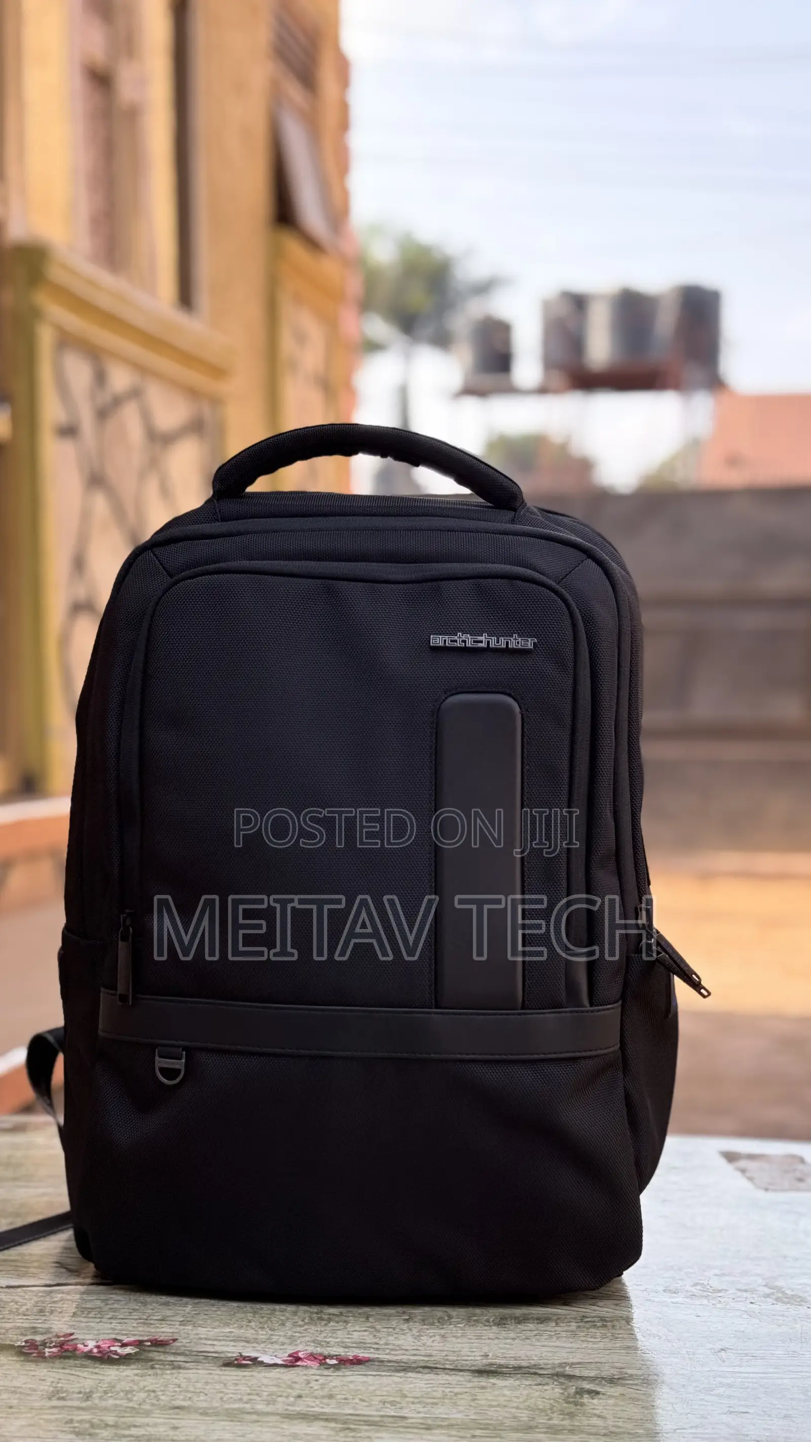 Arctic Hunter 16 Inch Expandable Laptop Backpack
