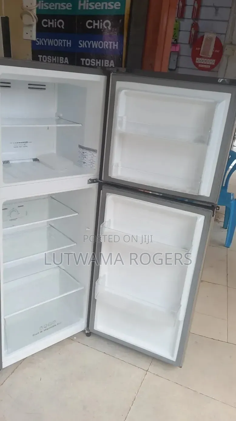 Hisense Fridge 266ltrs