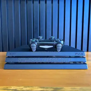 Ps4 Pro With 12 Games + 2pads: Stronger Than the Economy Right Now.