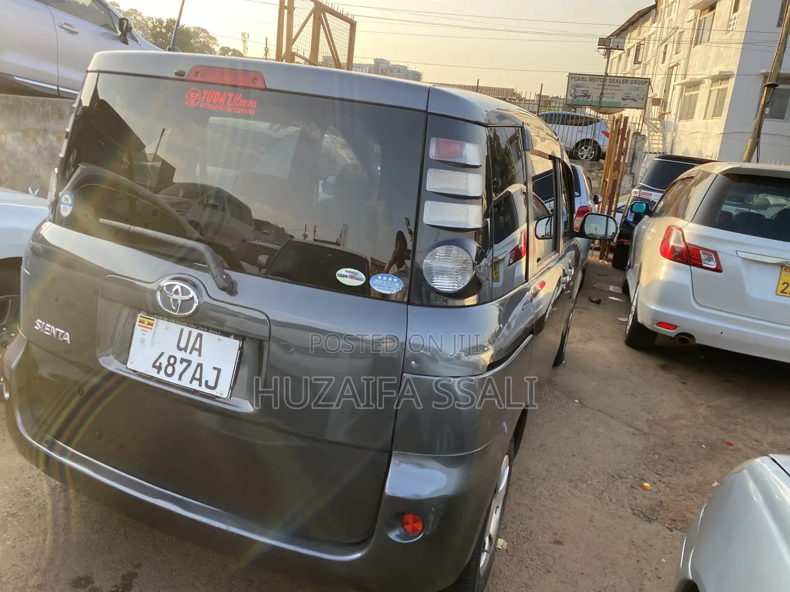 Toyota Sienta 2012 Black