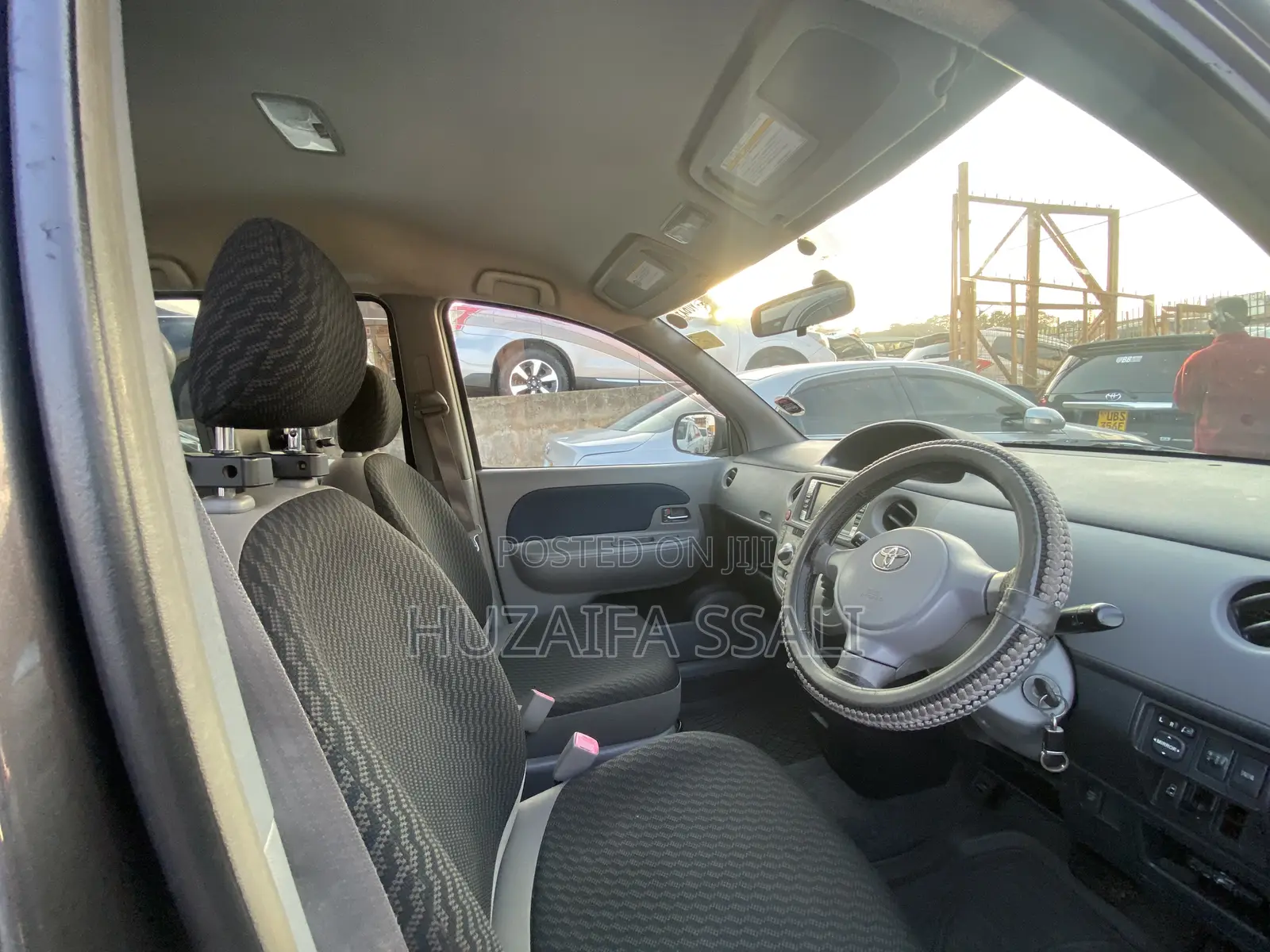 Toyota Sienta 2012 Black
