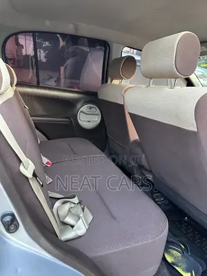 Toyota Passo 2011 Silver
