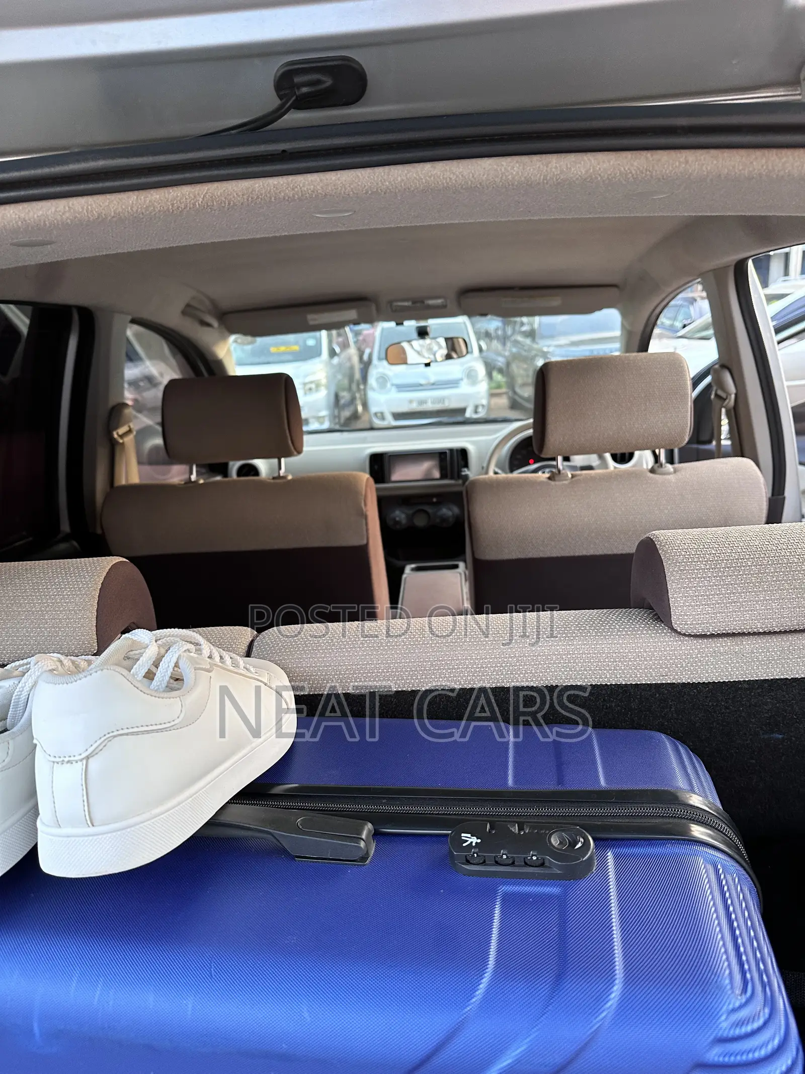 Toyota Passo 2011 Silver