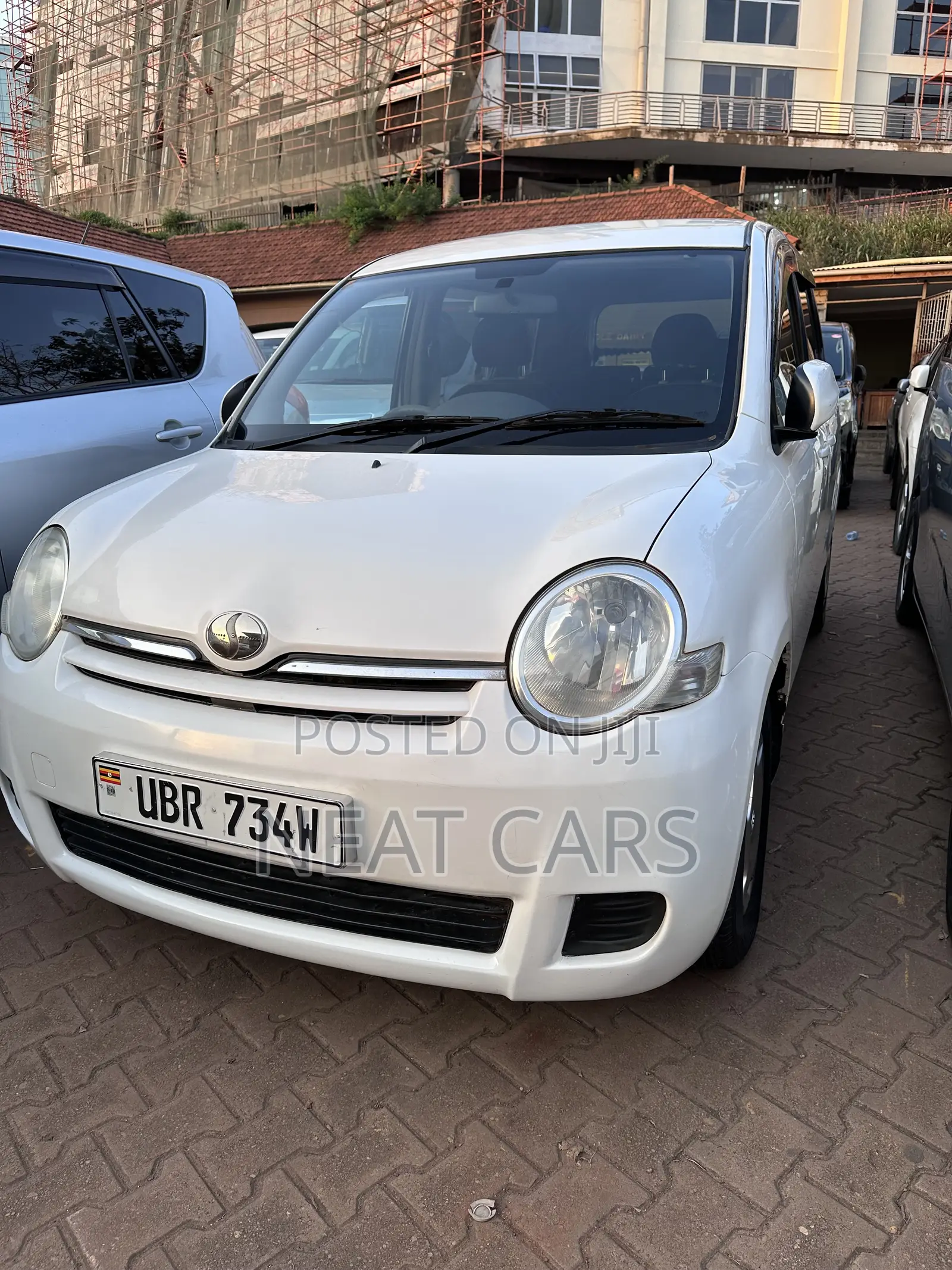 Toyota Sienta 2009 Pearl