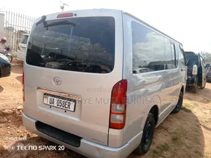 Toyota Previa 2011 Silver