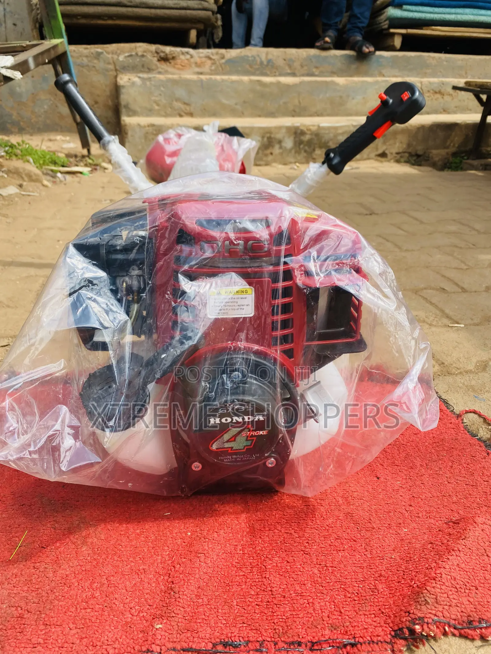Clean Environment/ Honda Machine - 4strock /Lawnmower / Grass Cutter