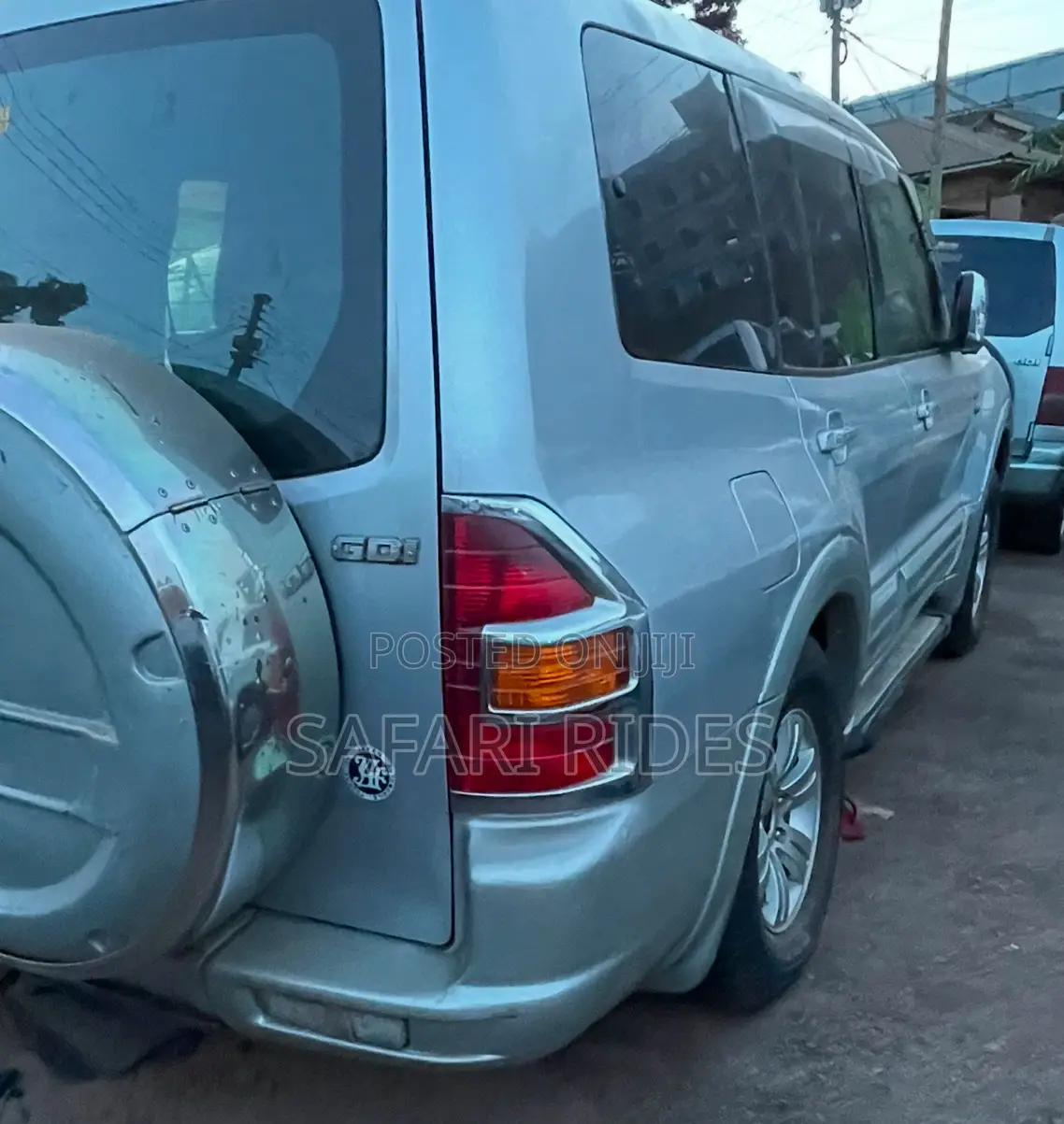 Mitsubishi Pajero 2002 Silver