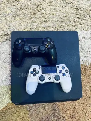 Playstation 4 Slim