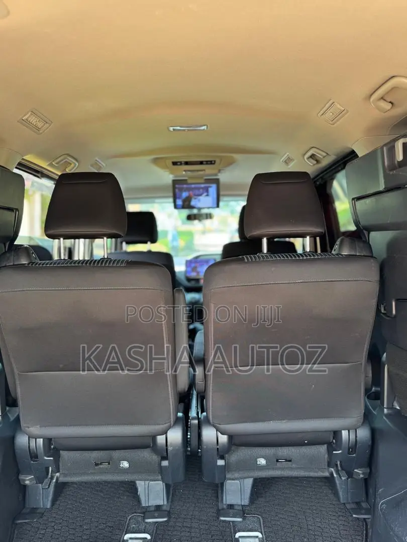 Toyota Noah 2015 White