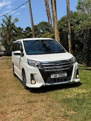 Toyota Noah 2015 White