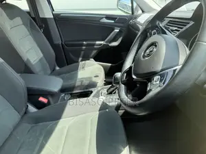 Volkswagen Tiguan 2017 Blue