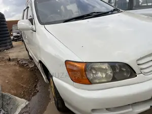 Toyota Ipsum 2008 White