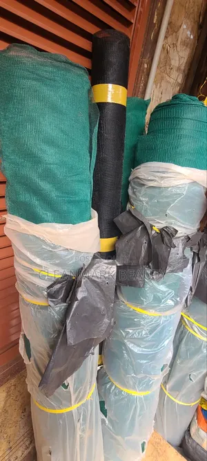 1 Mitre Shade Net for Facing Walls