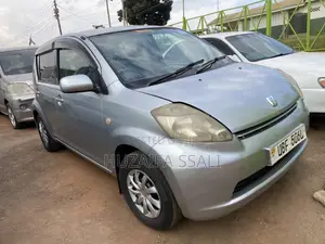 Toyota Passo 2009 Silver