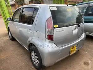 Toyota Passo 2009 Silver