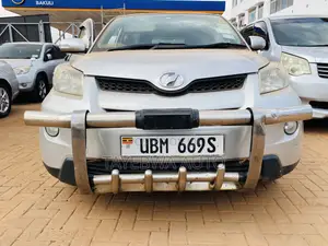 Toyota IST 2008 Silver
