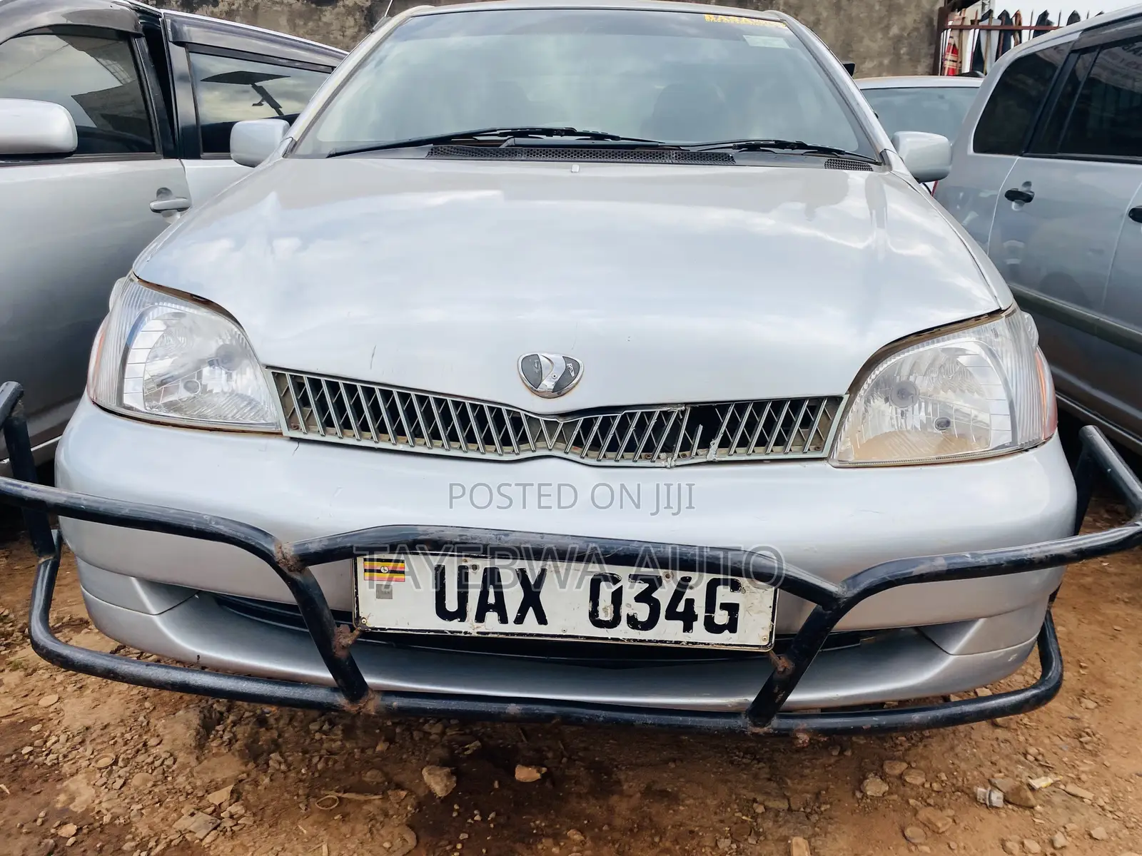 Toyota Platz 2002 Silver