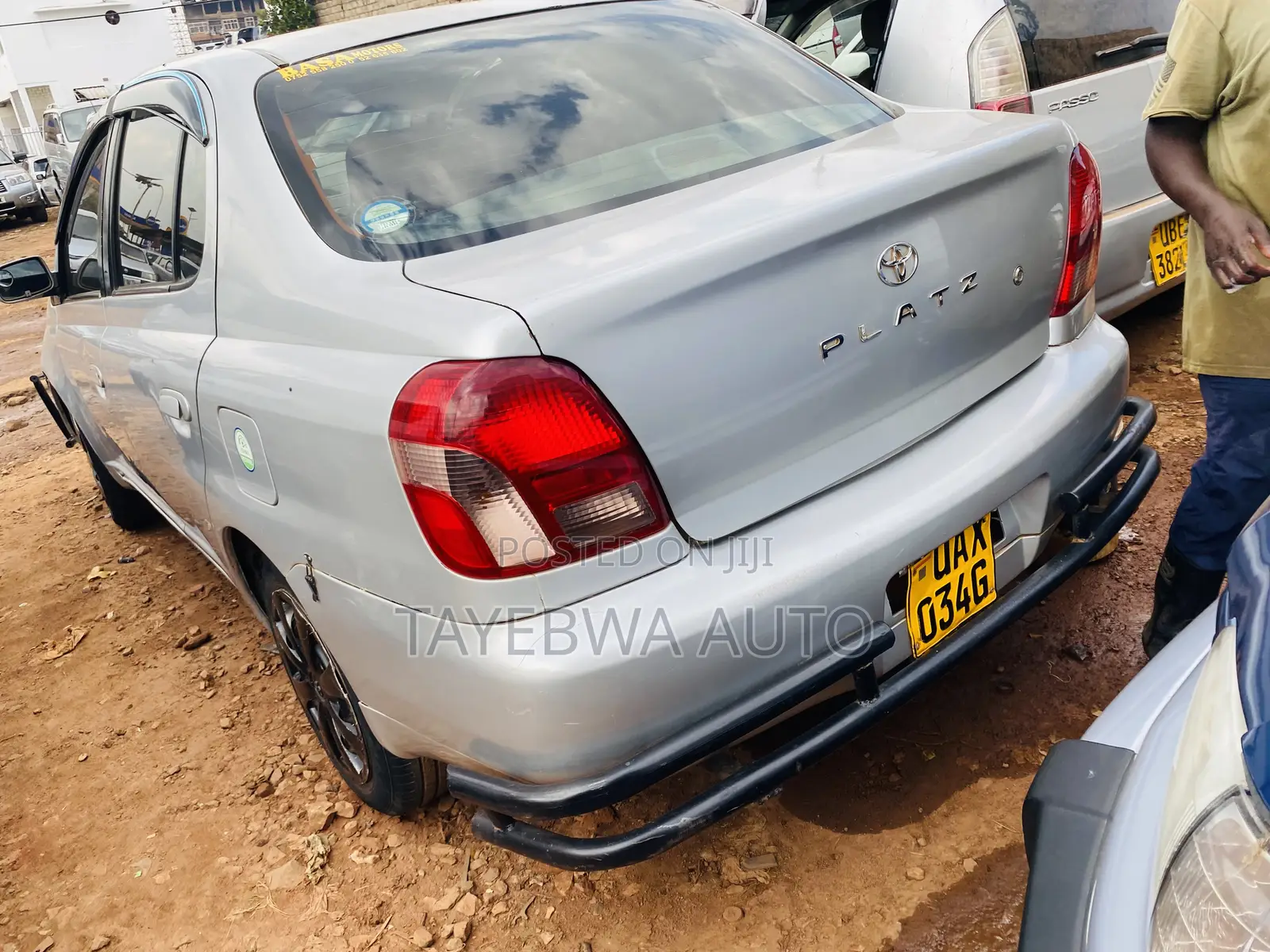 Toyota Platz 2002 Silver