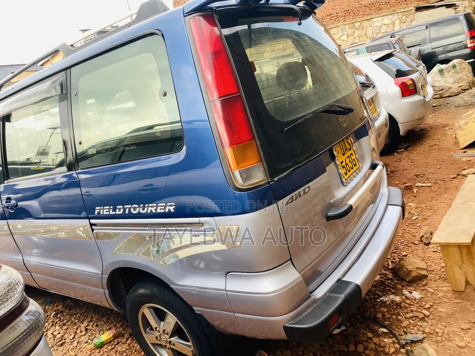 Toyota Noah 2002