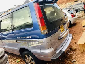 Toyota Noah 2002