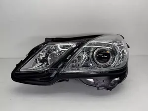 W212 Head Light