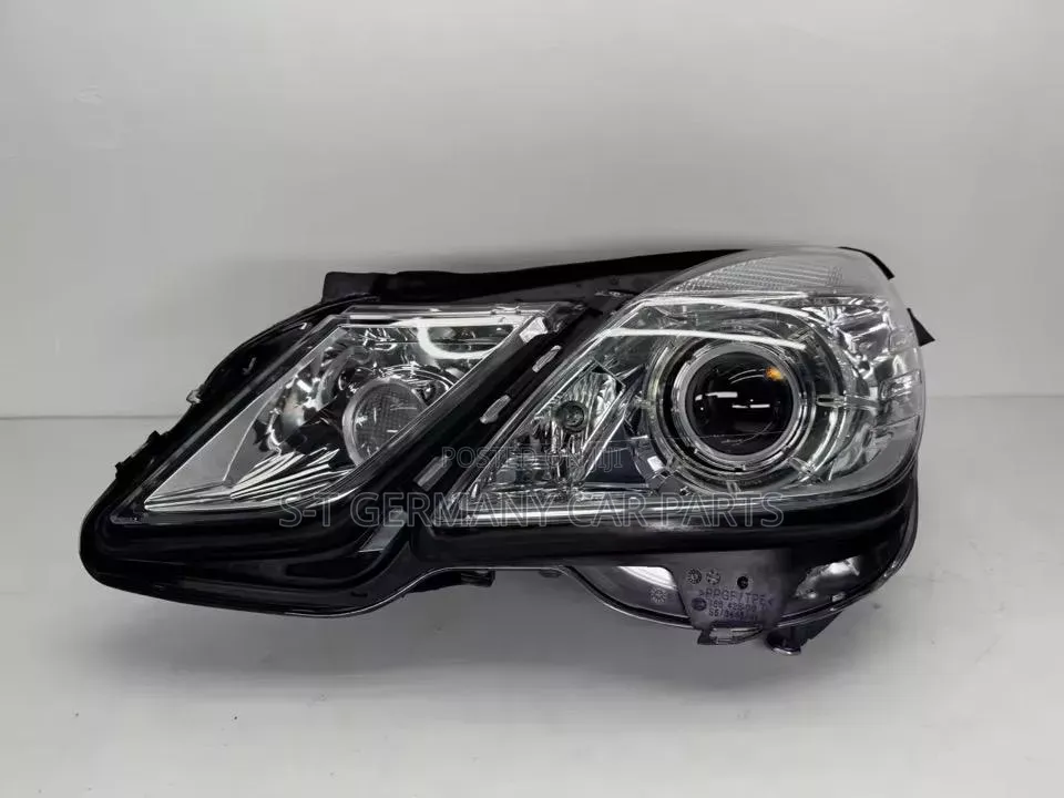 W212 Head Light