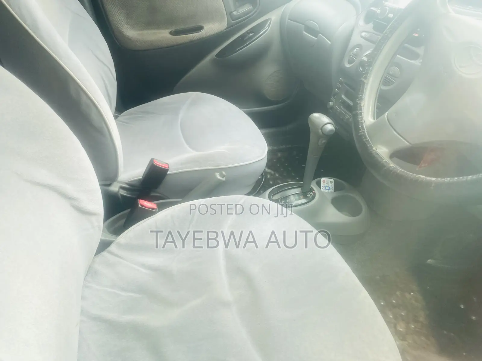 Toyota Vitz 2002 Silver